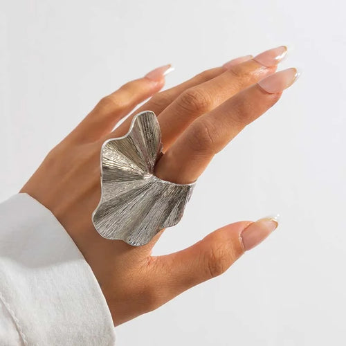 Butterfly ring