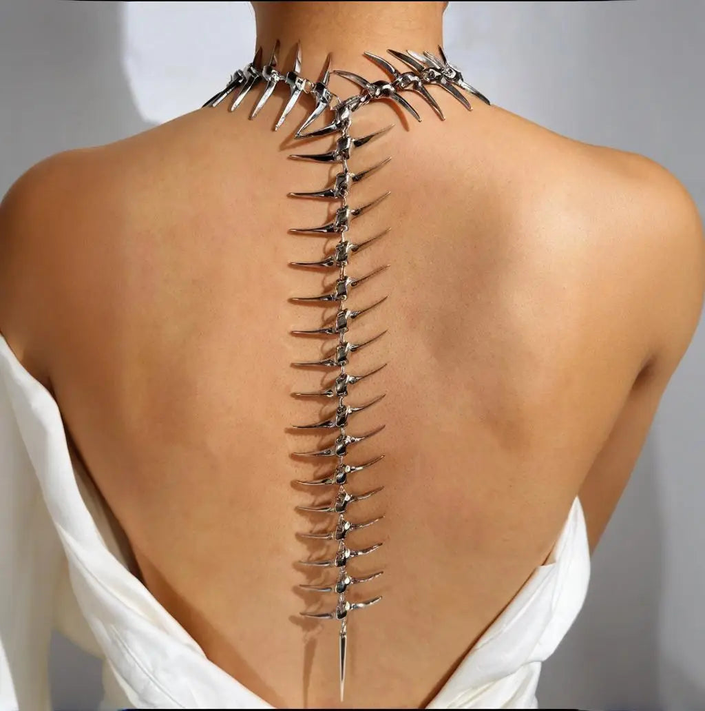 Spine necklace