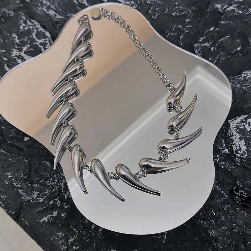 Savage necklace