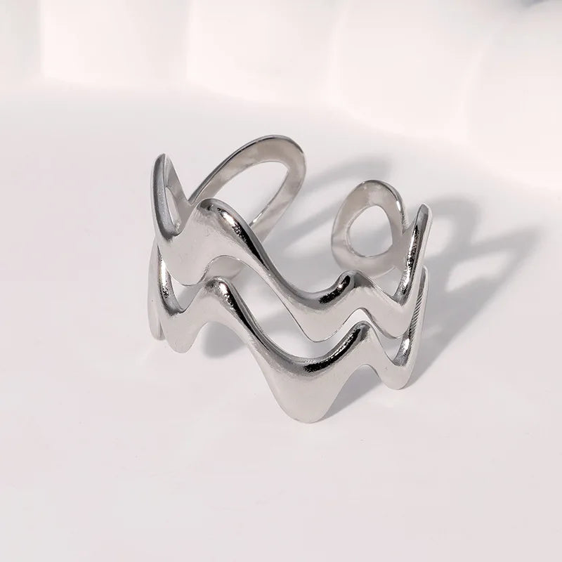 Wavy rings