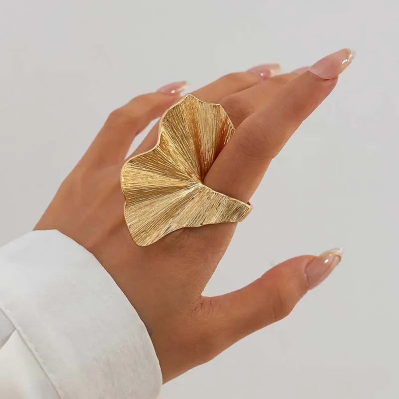 Butterfly ring