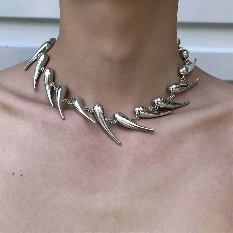 Savage necklace