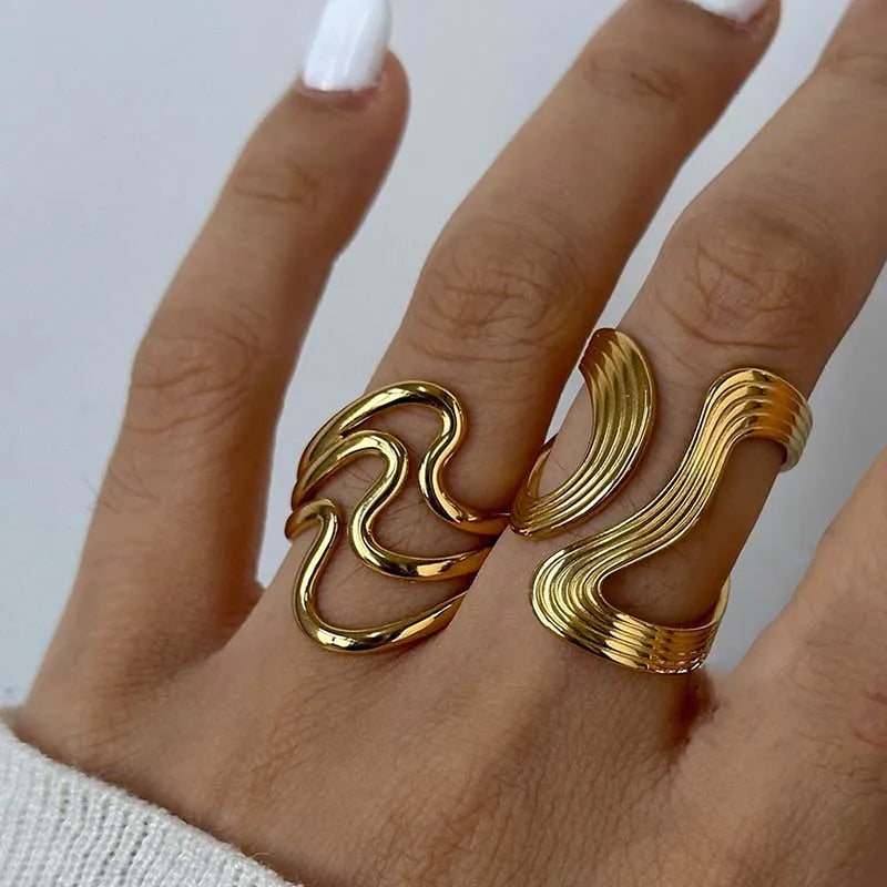 Wavy rings