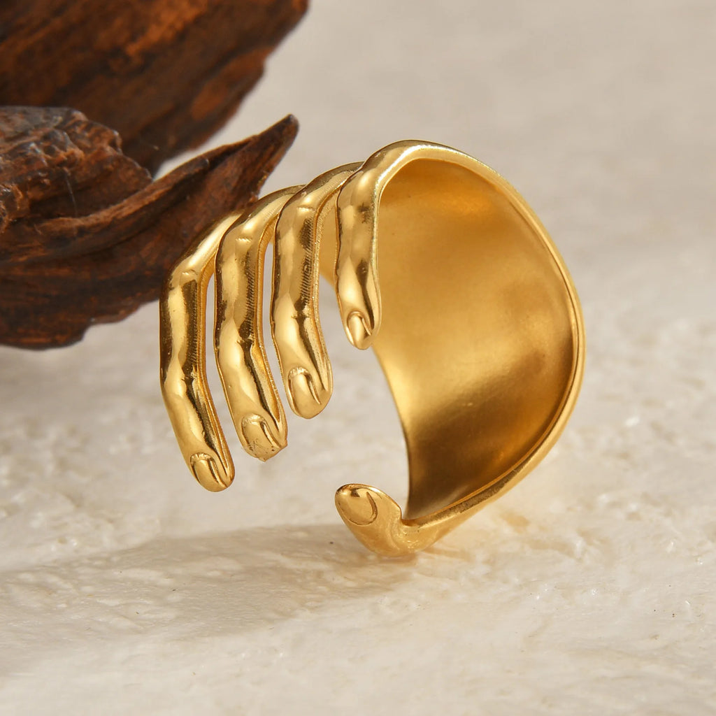 Hug ring