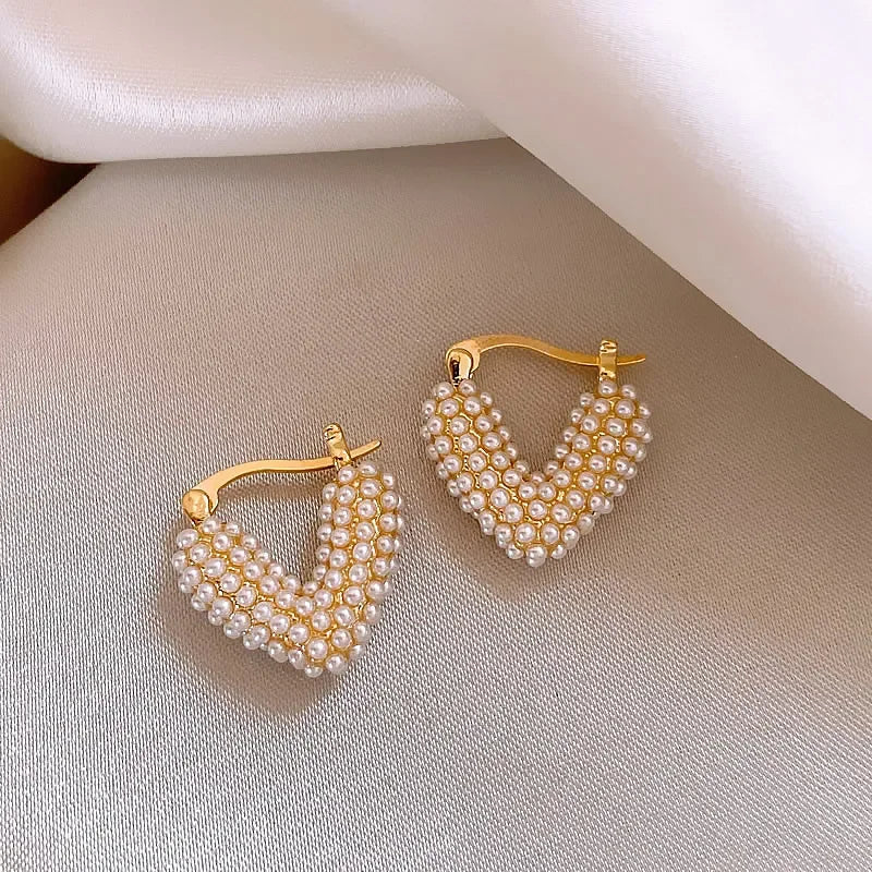 Pearl earrings heart