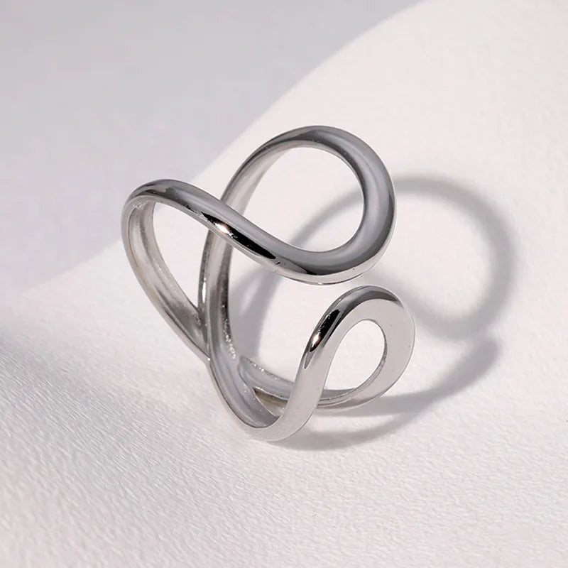 Wavy rings